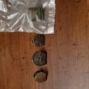 Vintage United Way & CU volunteer pin bundle